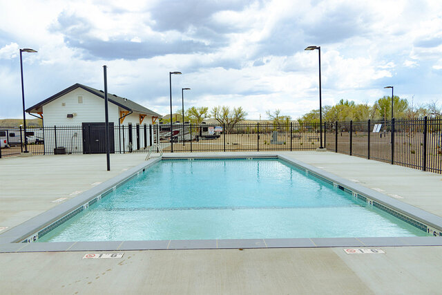 Image 4 for Pull thru 60'