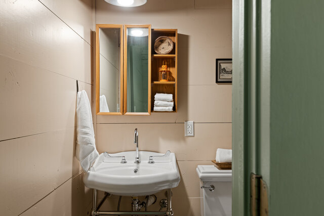 Image 10 for 15 Pine