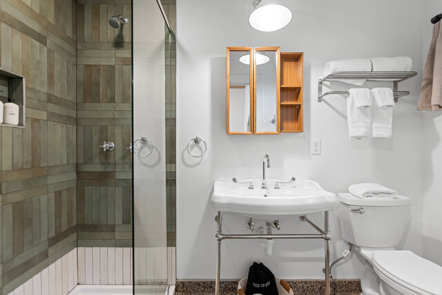 Image 8 for 02 Maple