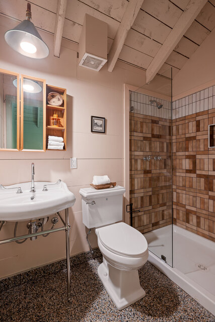 Image 11 for 16 Pine