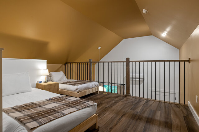 Image 11 for 03 Maple