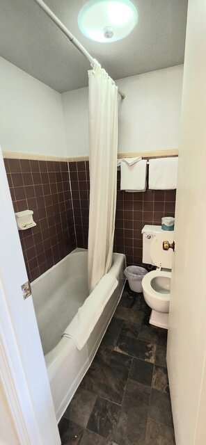 Image 2 for 204 2 Full Beds