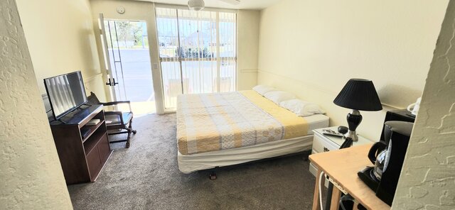 Image 1 for 104 1 King