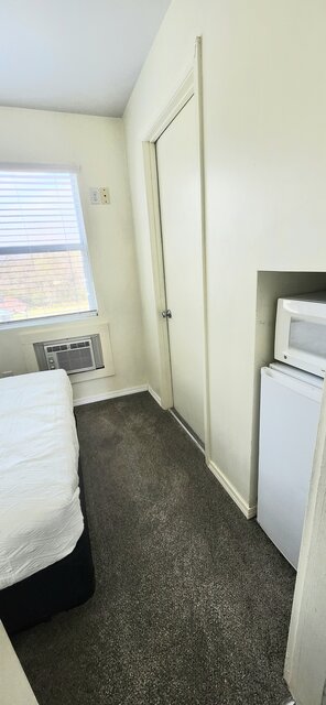 Image 4 for 102 1 bedroom 3 beds