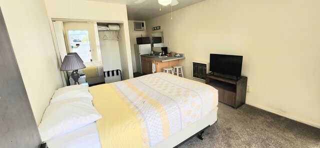 Image 11 for 106 1 Queen