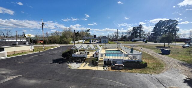 Image 6 for 106 1 Queen