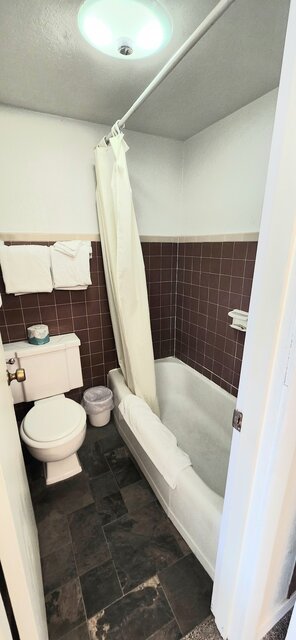 Image 6 for 102 1 bedroom 3 beds