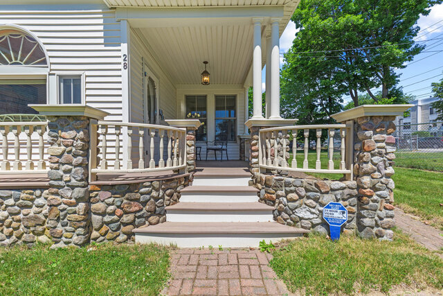 Image 19 for Saco Ave