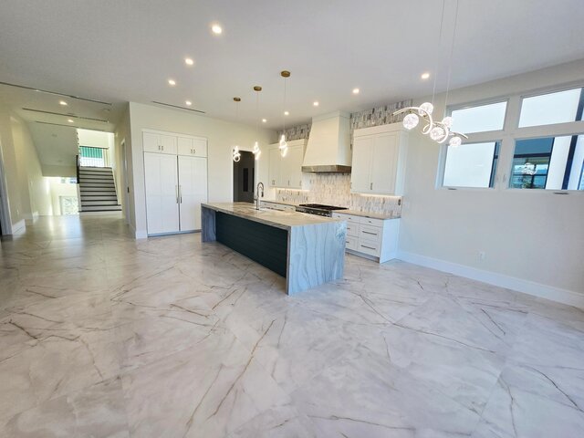 Image 3 for Turquois Turtle 205