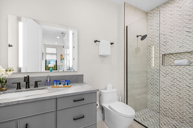 Image 18 for Oyster Cluster 201