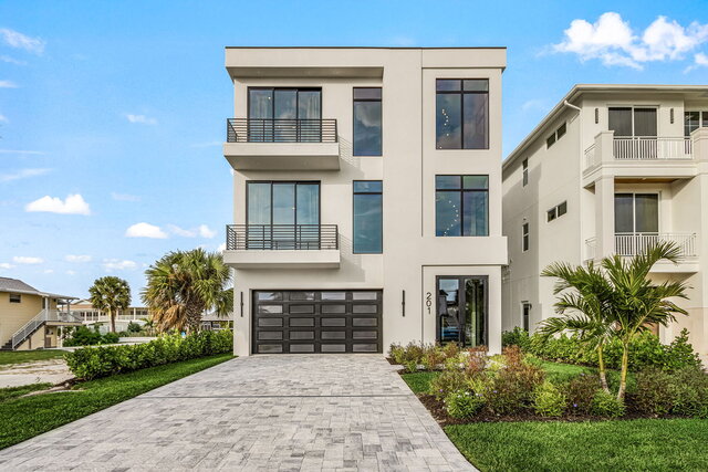 Image 1 for Oyster Cluster 201