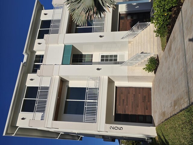 Image 1 for Turquois Turtle 205