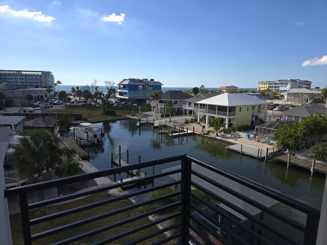 Image 2 for Oyster Cluster 201