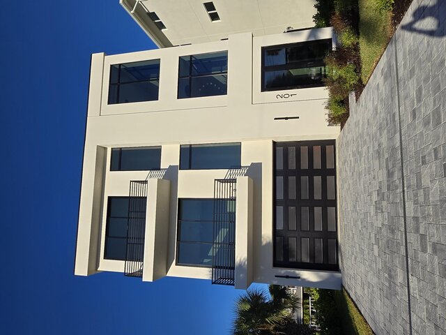 Image 1 for Oyster Cluster 201