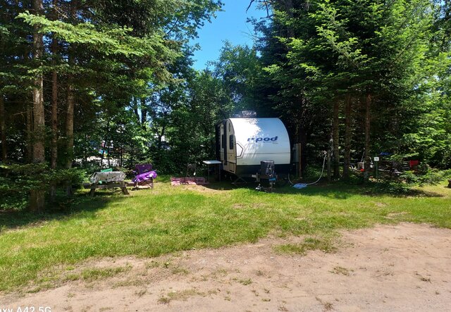 Image 2 for FH-04 30 Amp, W/E/S/Wifi,  (27'W x 45'D) <25' RV