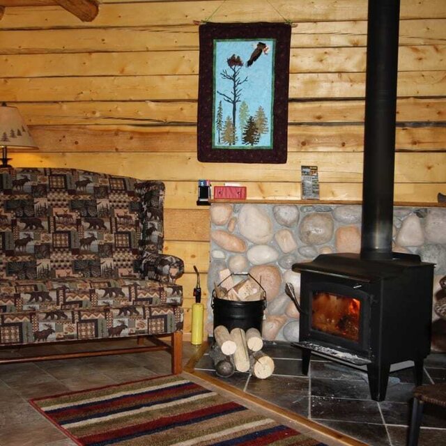 Image 5 for The Wolf's Den Cabin