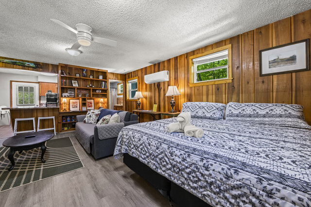 Image 1 for Charming Cabin in Bryson City near NOC