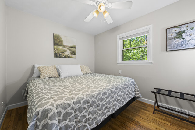 Image 11 for 2 Bedroom House Near NOC and Appalachian Trail