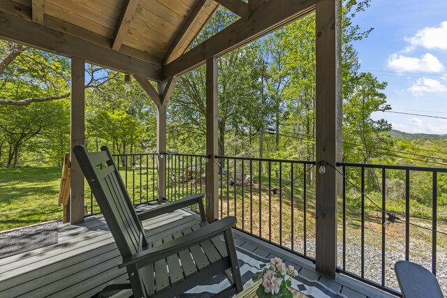 Image 11 for Mountain View Cabin Near Nantahala Outdoor Center