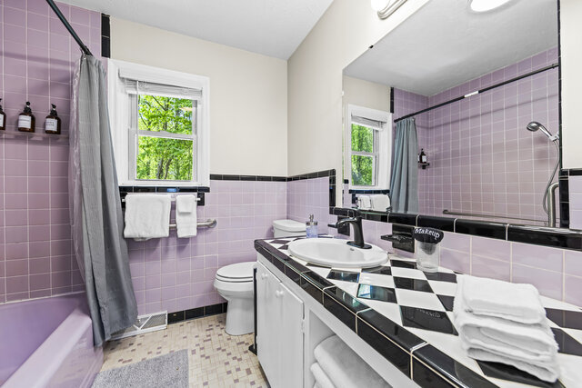 Image 9 for 2 Bedroom House Near NOC and Appalachian Trail