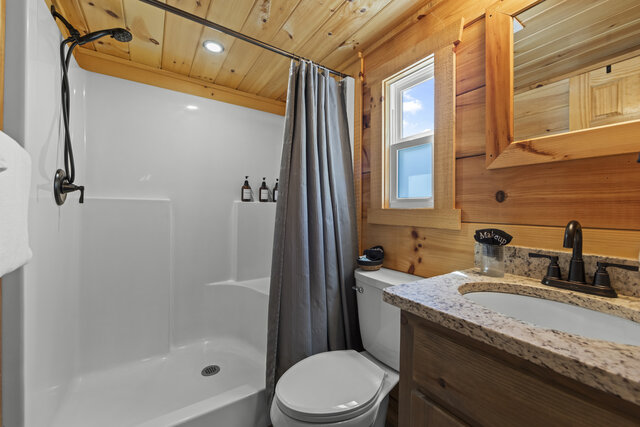 Image 9 for Cozy Nantahala Retreat in Bryson City