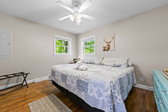 Image 8 for 2 Bedroom House Near NOC and Appalachian Trail