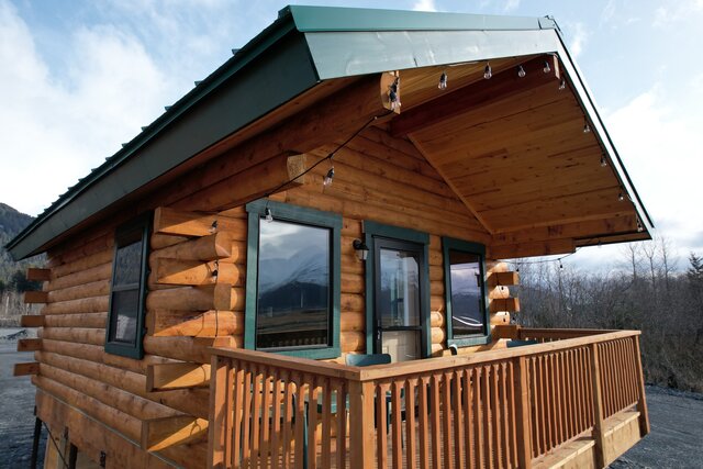 Image 1 for 003 Sockeye Cabin