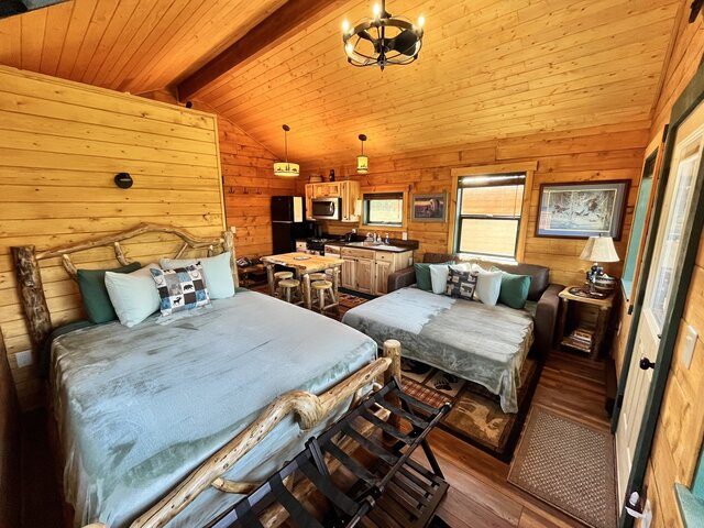 Image 8 for 002 Coho Cabin