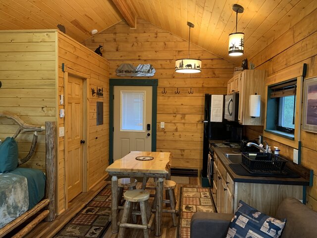 Image 5 for 002 Coho Cabin