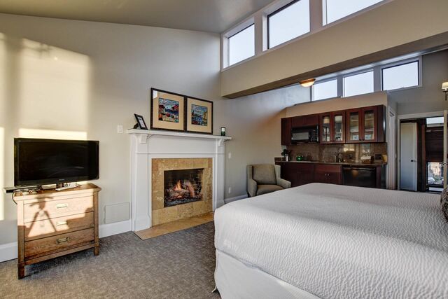 Image 2 for Flagship King Studio