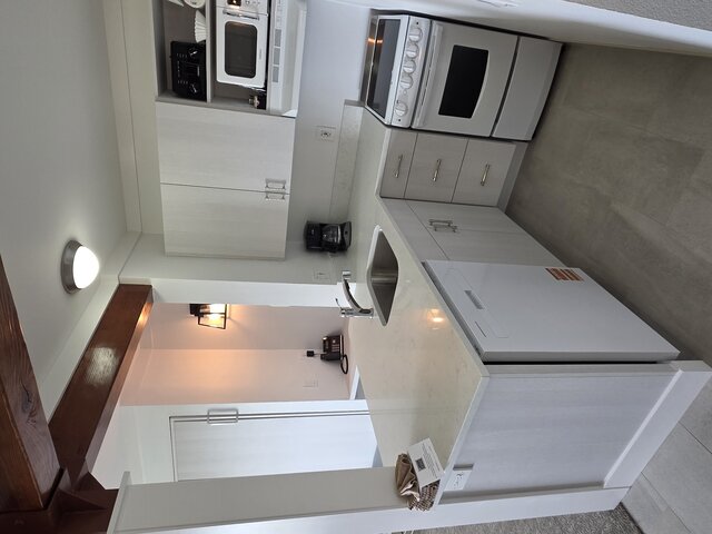 Image 4 for White Heron Victorian - One Bedroom Suite