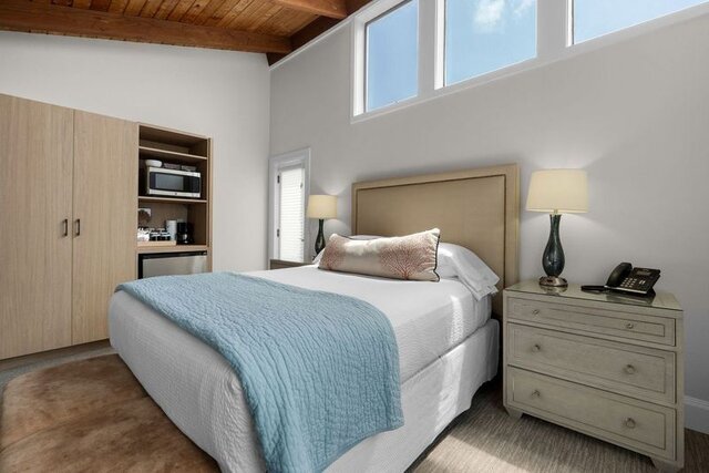 Image 3 for Flagship Queen Guest Room