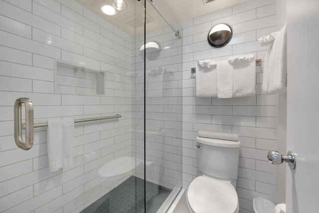 Image 3 for Garden Court King/Twin