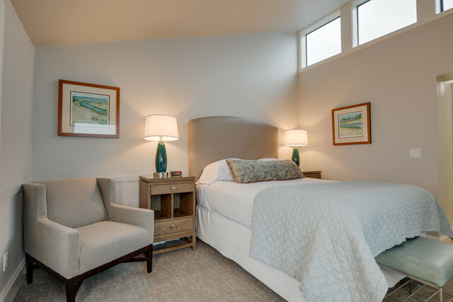 Image 3 for Flagship Queen Studio