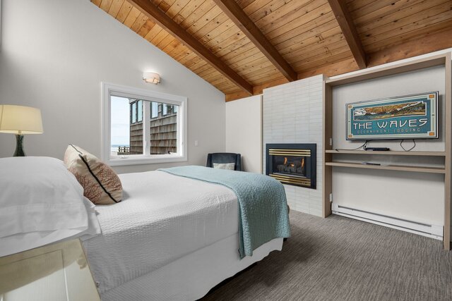 Image 6 for Flagship Queen Guest Room