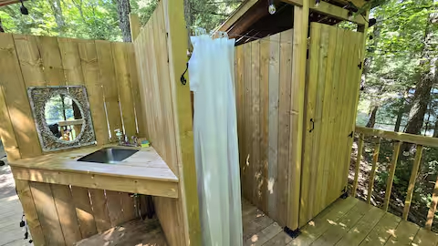 Image 14 for Unique Waterfront Glass Cabin