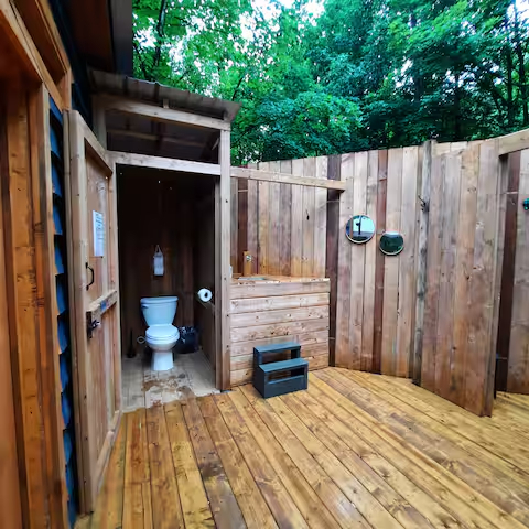 Image 14 for Dreamy Riverside Forest Villa